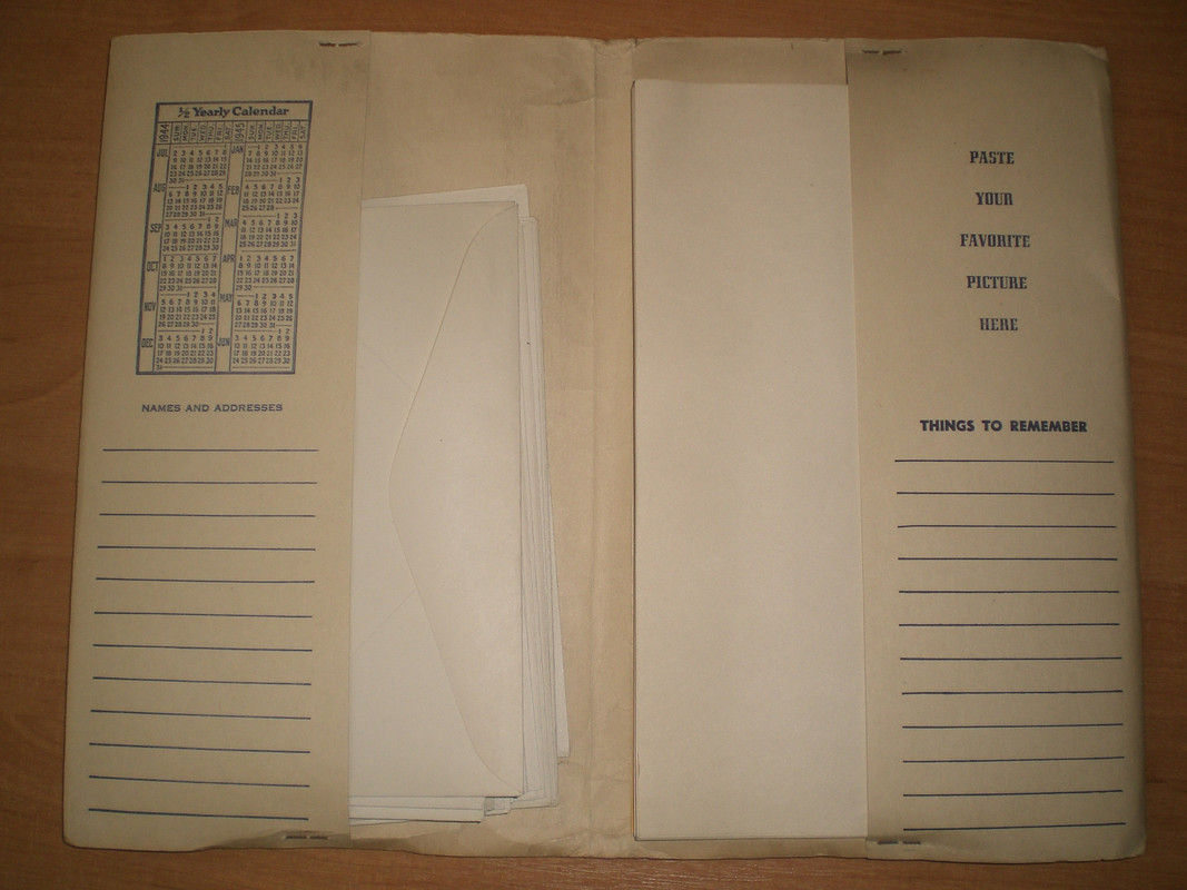 135 - Kit de cartas ( 24 sobres y 24 hojas ) 1944
