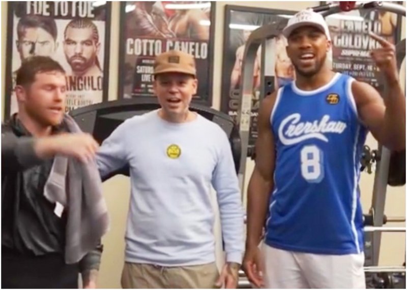 Антъни Джошуа отиде в залата на Канело Алварес