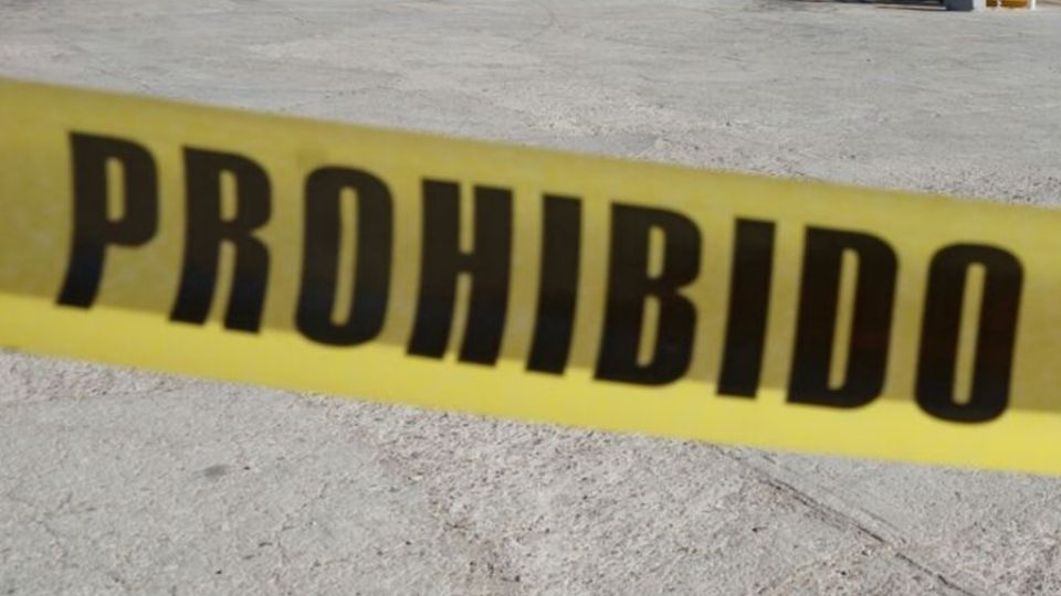 Autoridades encuentran el cuerpo 'encobijado' de un hombre en Guerrero