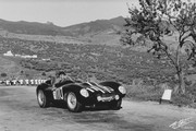  1955 International Championship for Makes - Page 3 55tf110-Ferrari-750-Monza-Carroll-Shelby-Gino-Munaron-2