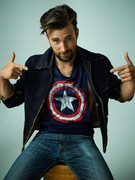 Chris-Evans-superficial-guys-04
