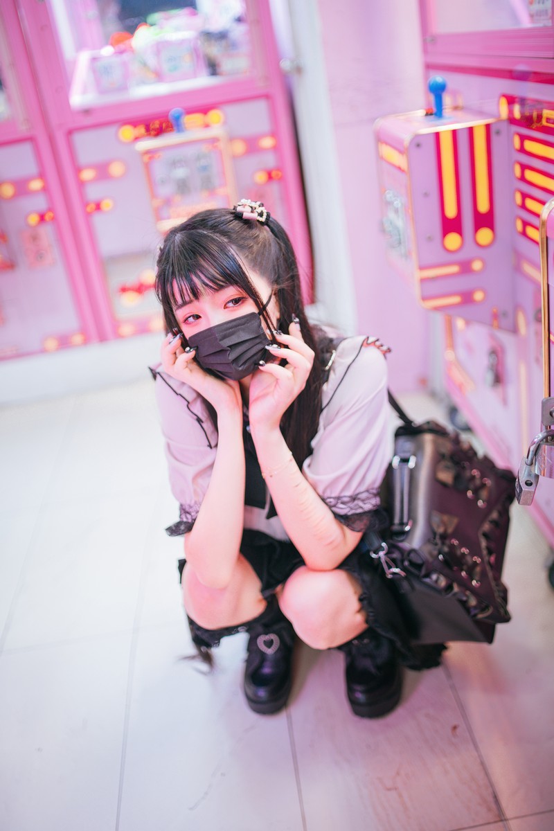 落落Raku Night Lily 神待少女主题写真 88P+1V插图2