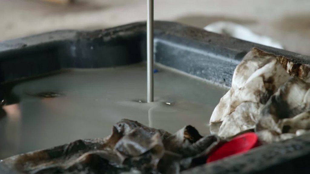 [Image: kglcnq4379ad.jpg]