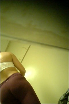 [Image: Voyeur15815074343.jpg]