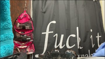 [Image: Voyeur49305100634.jpg]