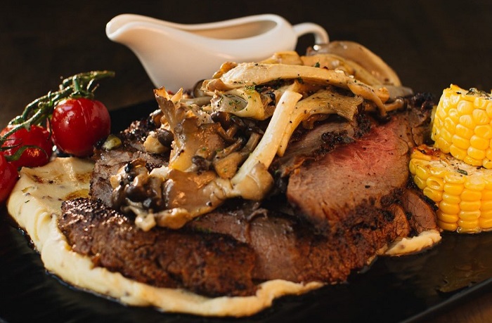 New Zealand Hanger Steak di Royz et Vouz Singapura