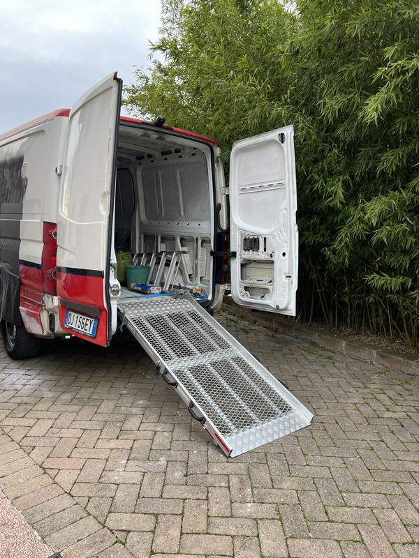 B76EFFBD-BD58-4CAF-9DF9-A0ED7F831484