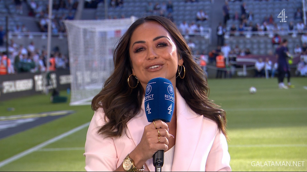 [Image: 06-03-19-55-00-Channel-4-HD-Live-England...06-055.jpg]