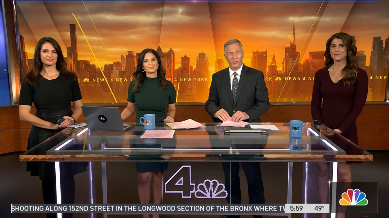 10.29 - 10.00.00 - Today in New York. Newsmagazine program offers a m....ts_snapshot_02.03.970