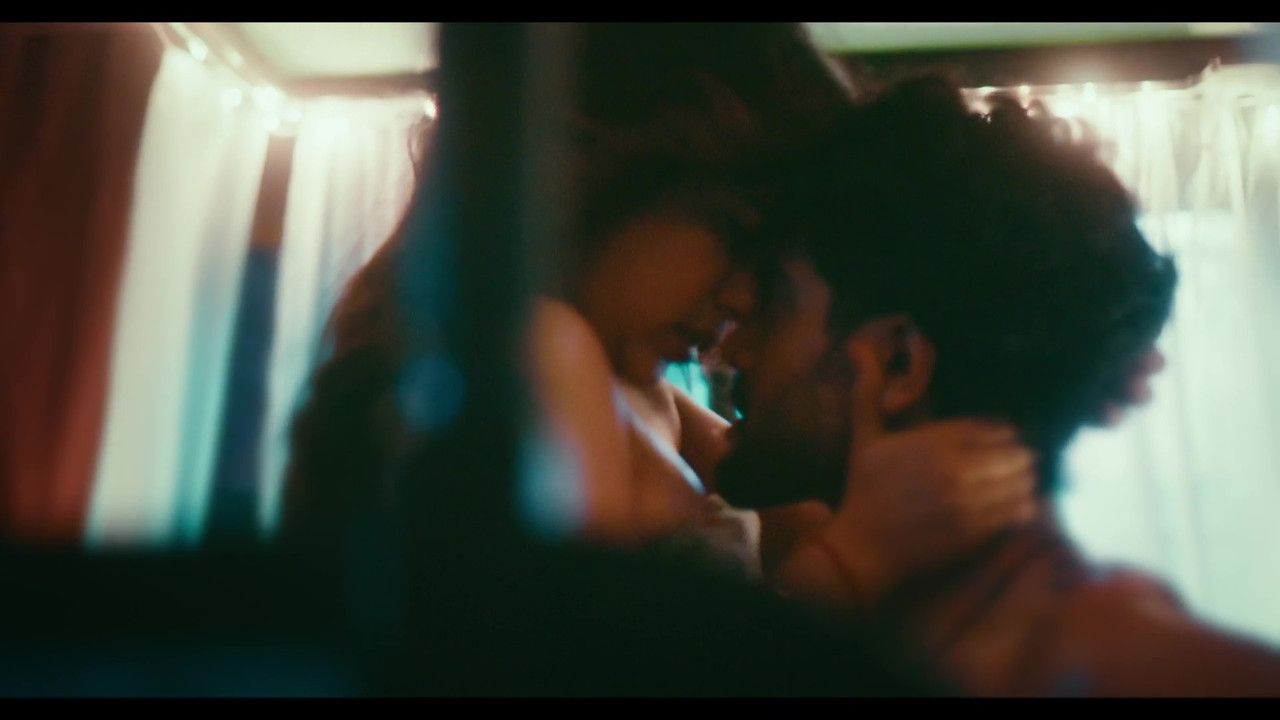 [Image: vlcsnap-2025-04-16-23h11m39s541.jpg]