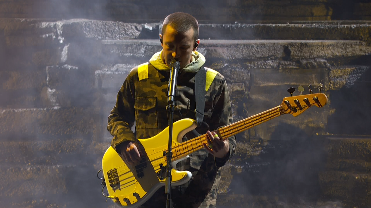 2.Twenty One Pilots - Jumpsuit(2018 AMAs,oct 09)(FEED-1080i-MPA2