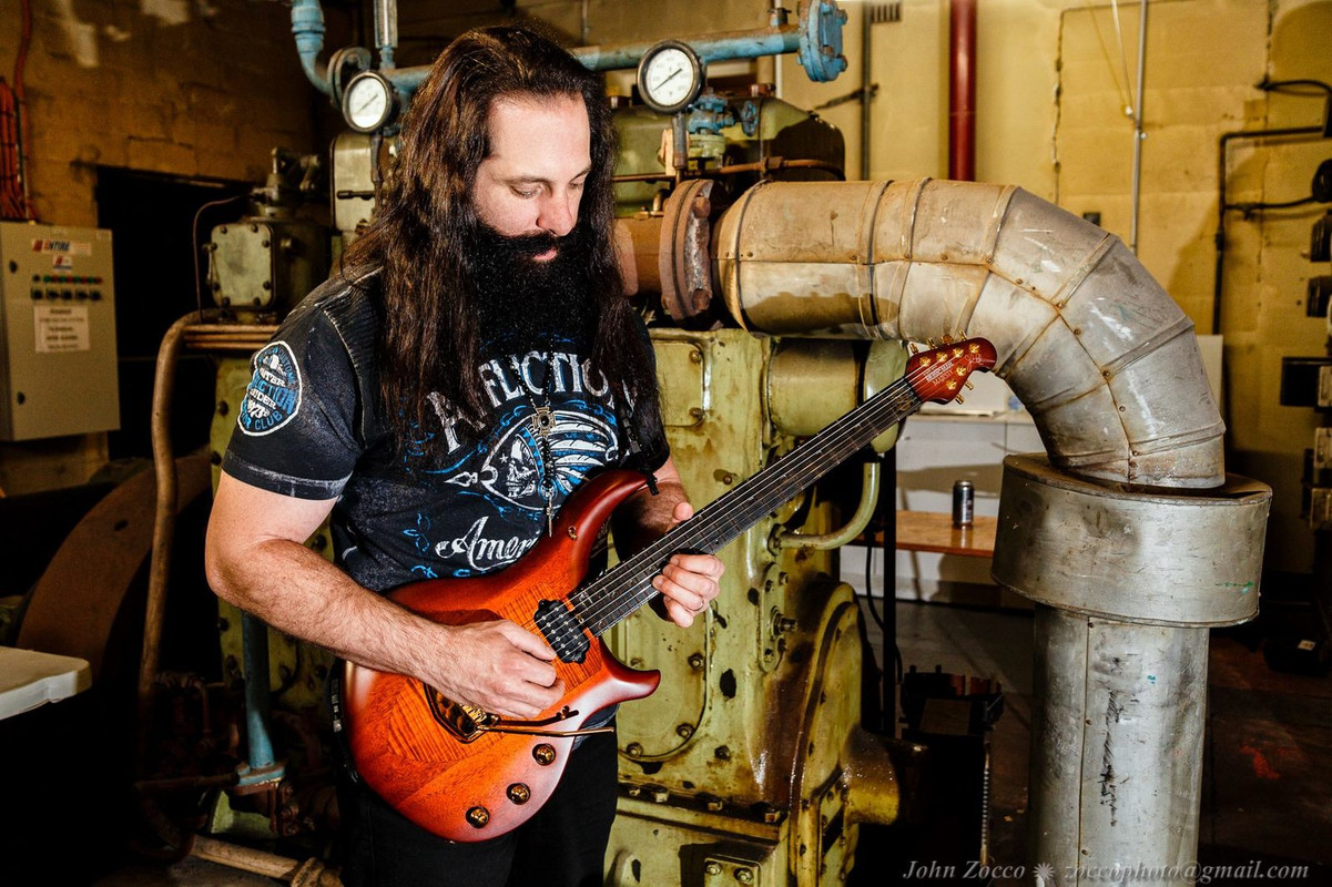 1966043_848655765186437_6002859445248839112_o