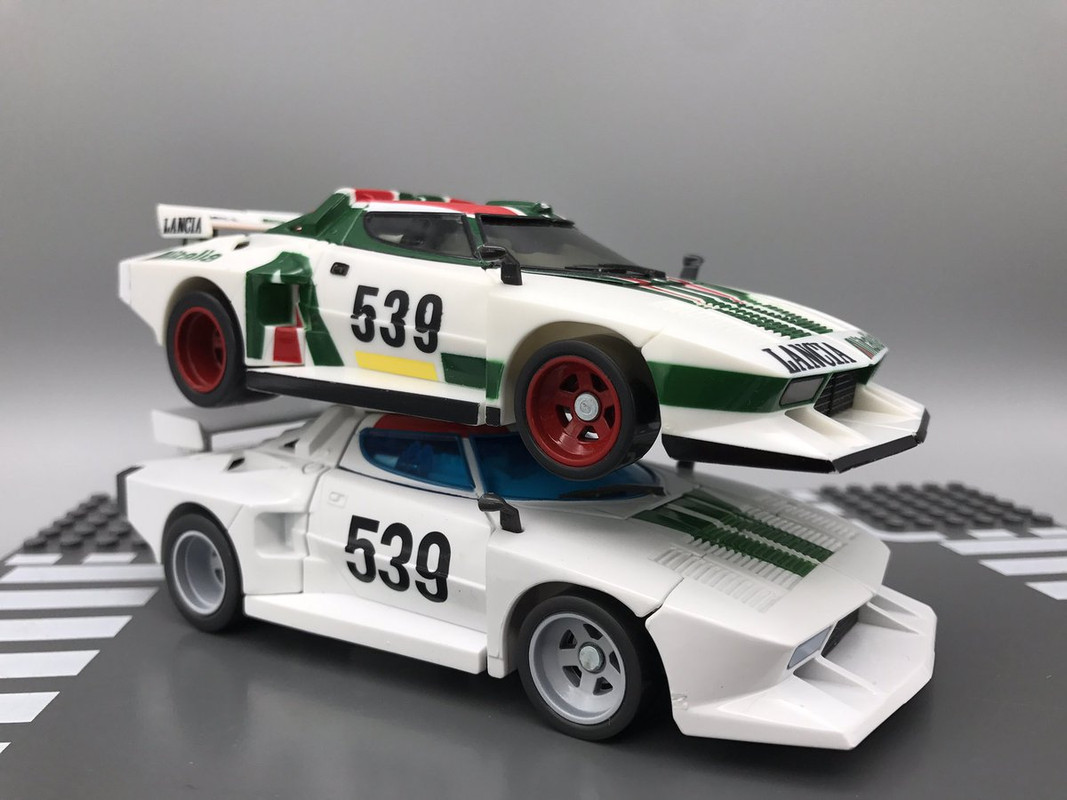 Masterpiece-MP-20-Wheeljack-04