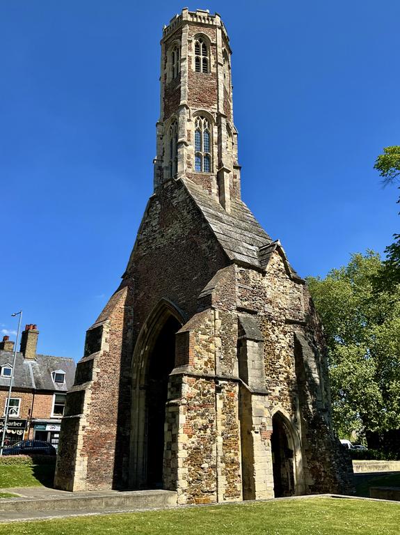 Пёстрая лента. Путешествие по сельским дорогам Англии в мае 2025 г.