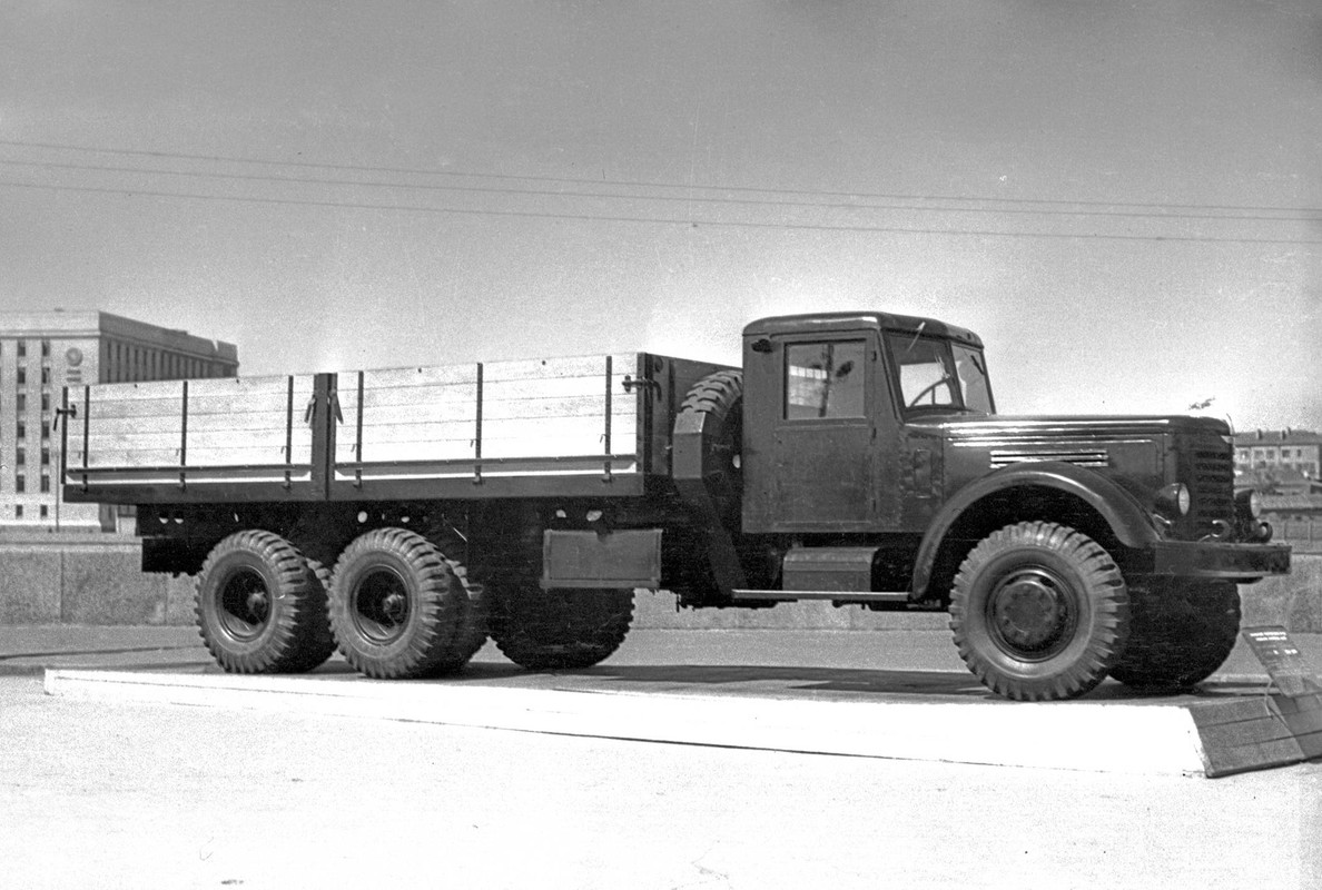 ЯАЗ-210 (2)