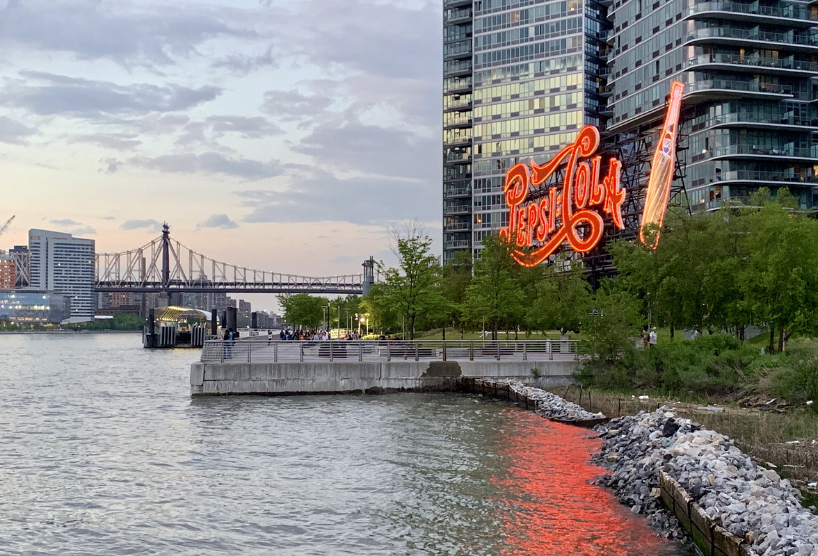 F0EAA6D1-A936-4D5E-8F66-8828A8AE74D0