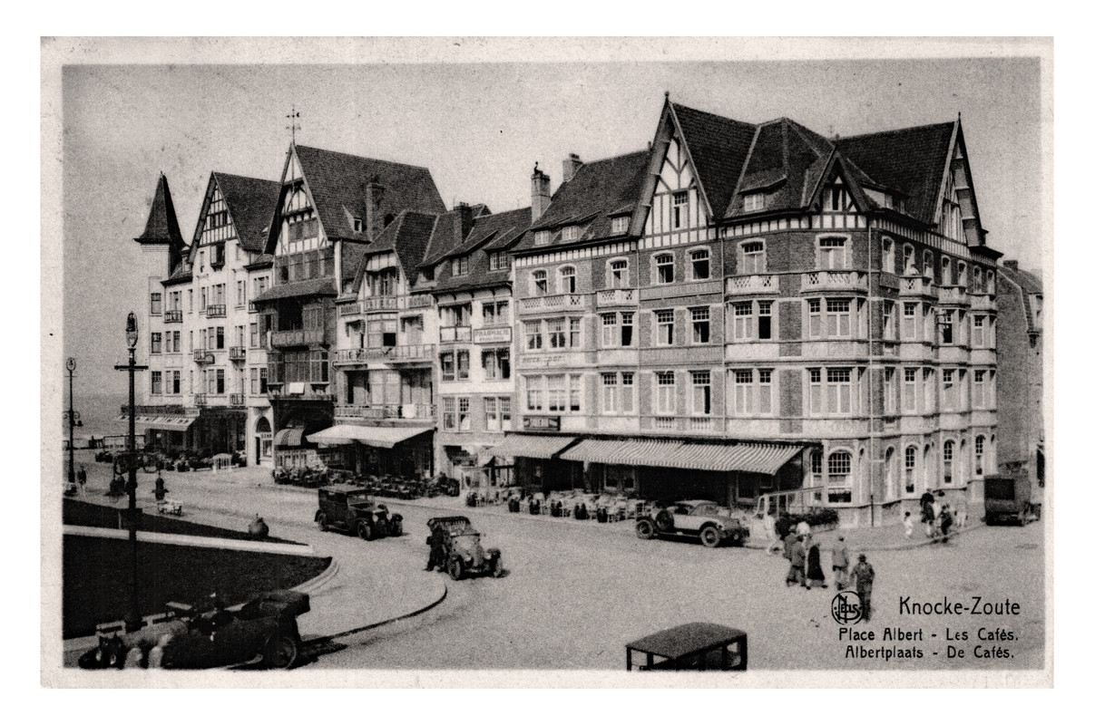 Knokke le Zoute (B) Place Albert (Nels)