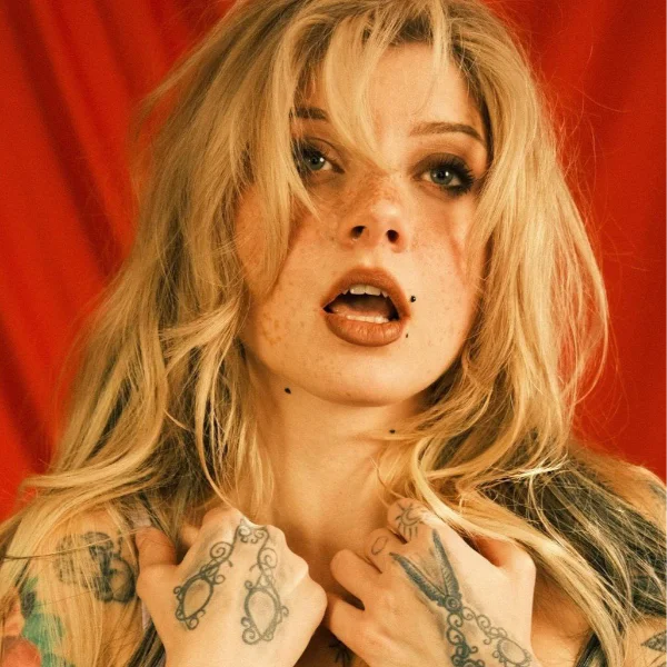 Liz / imsadspice OF