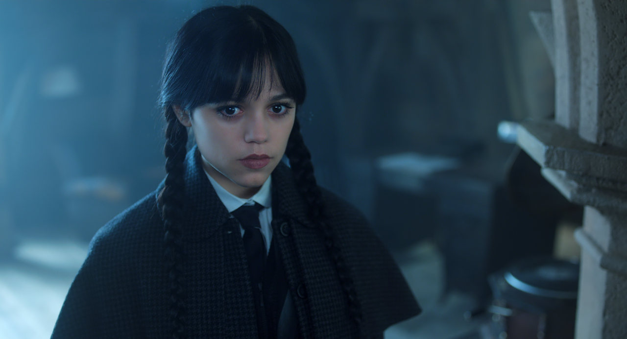 Wednesday.S02E07.Woe.Me.the.Money.2160p.10bit.NF.WEB-DL.DDP5.1.HEVC-Vyndros.mkv_snapshot_18.38_[2025