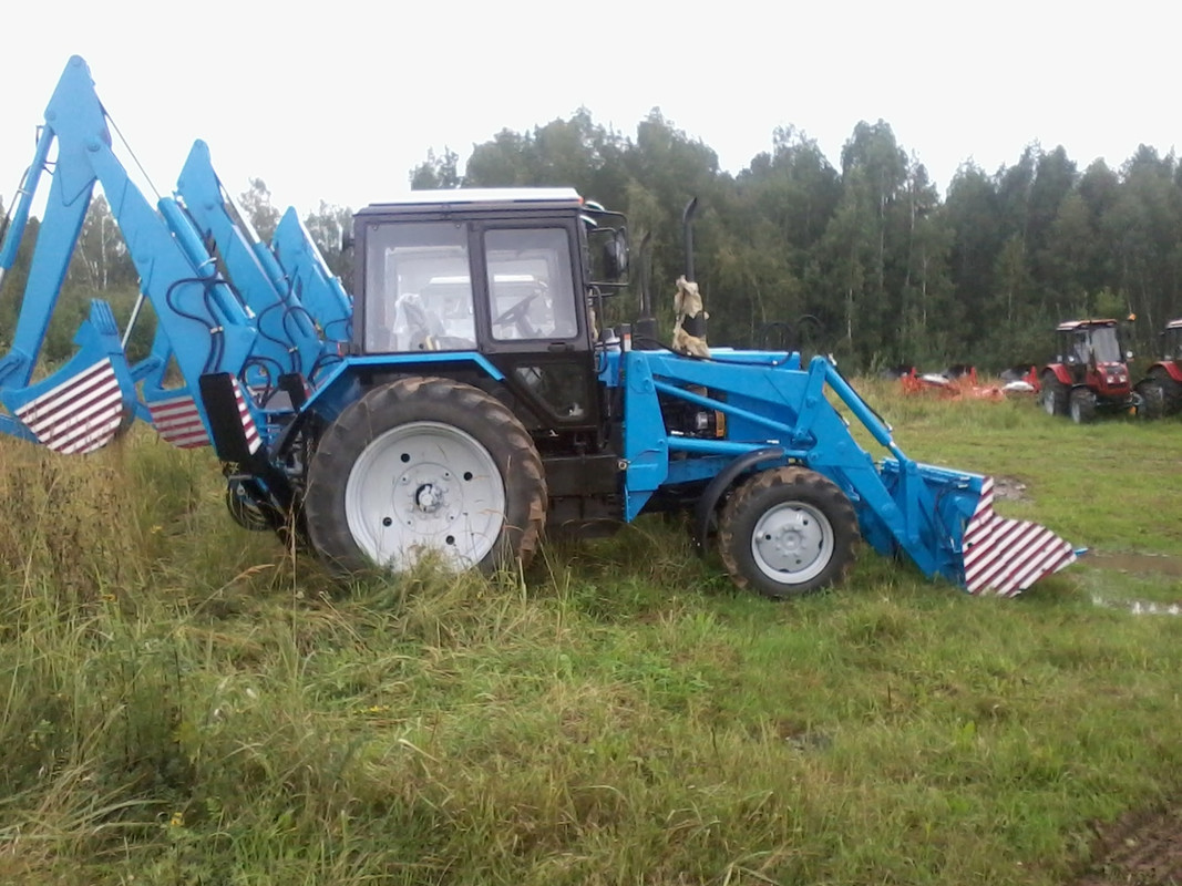 Tractor_Belarus-Excavator (6)