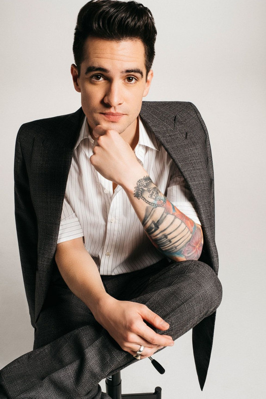 Brendon-Urie-Lays-It-All-Out.jpg