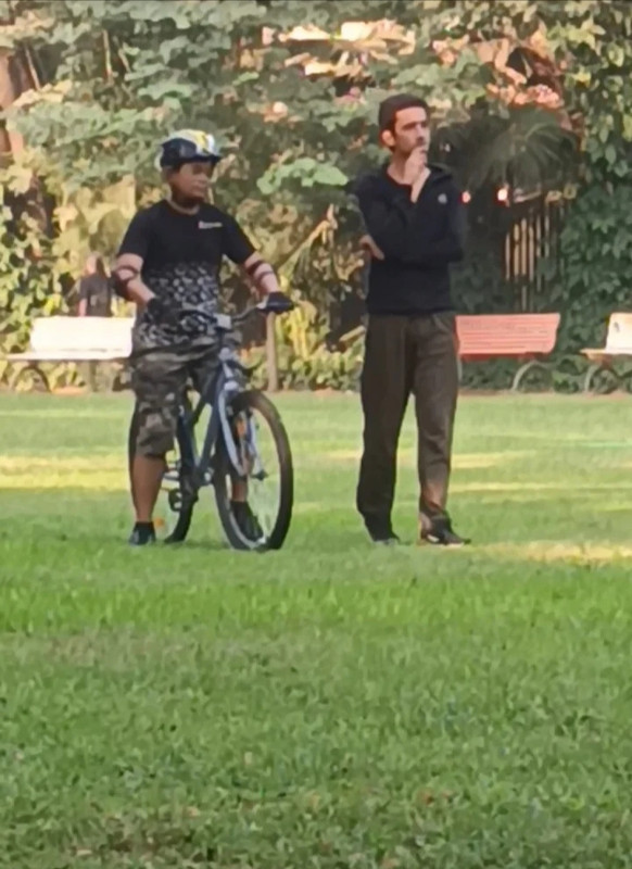 Safe morning cycling session tracking with GoRider instructors