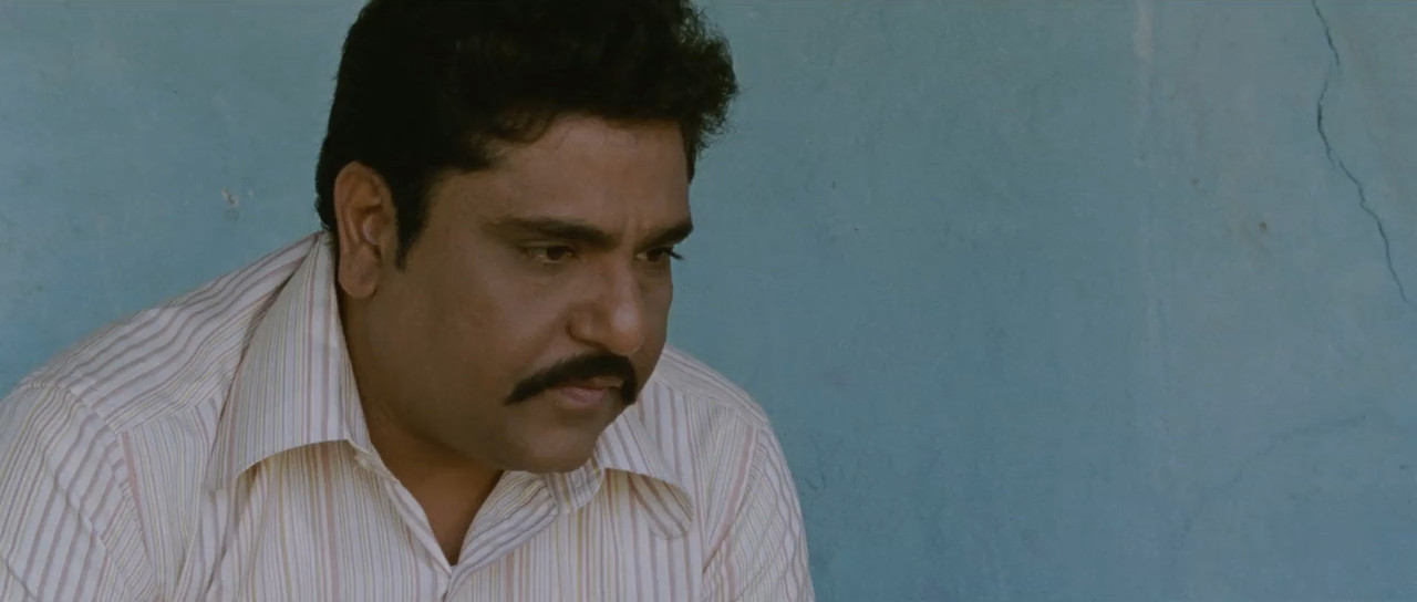 Paan Singh Tomar 2012 WebRip [Hindi] 480p 720p ESub Screenshot