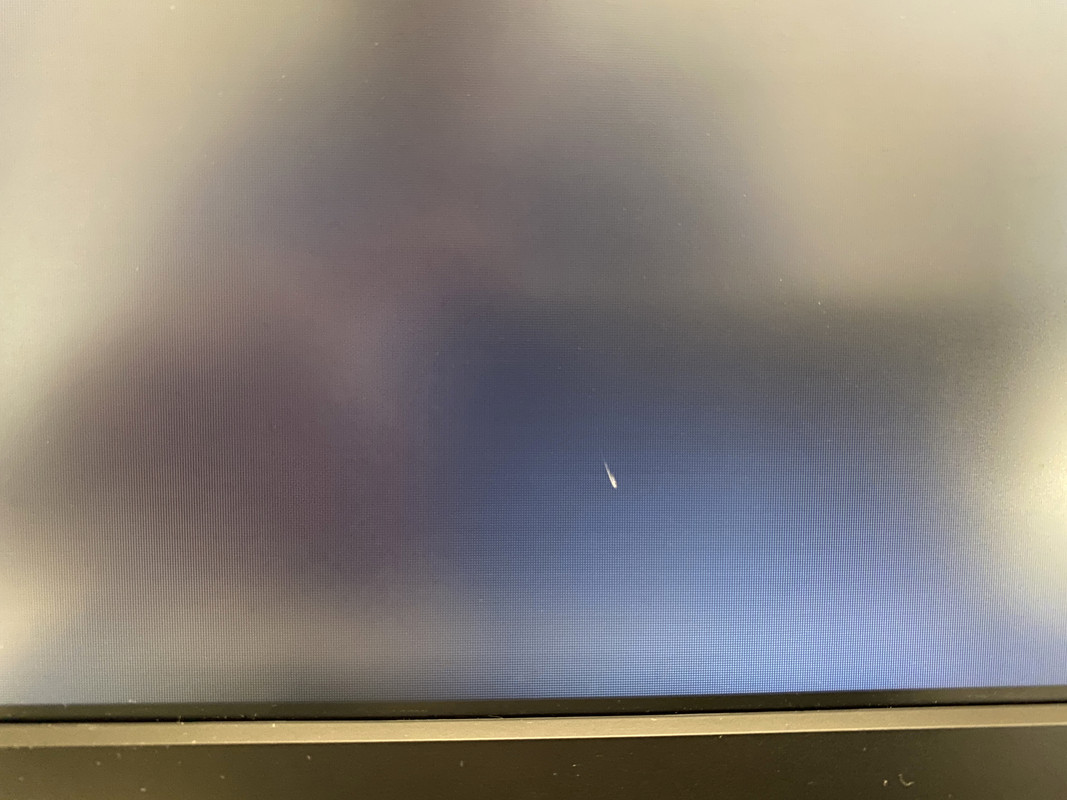 Dell U2414H graffio su nero