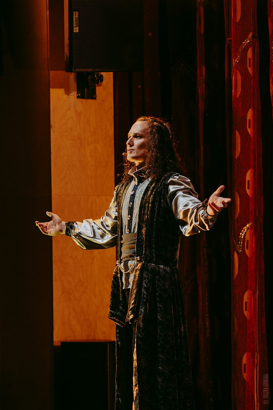 2B09FA2F-624E-4E3F-8446-1F0EEE687226