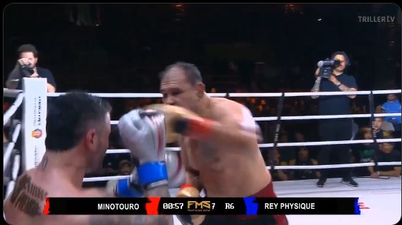 Антонио Ногейра нокаутира инфлуенсър в боксов мач