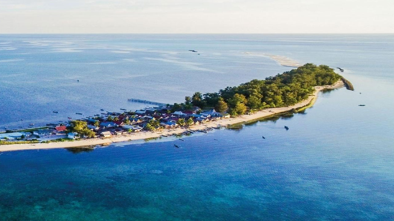 Menyelami Pesona Pulau Sagori, Permata Laut Sulawesi Tenggara