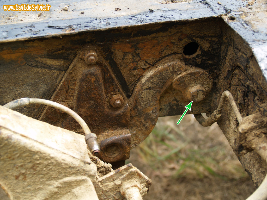 vis-came-reglage-train-arriere-droit-4l