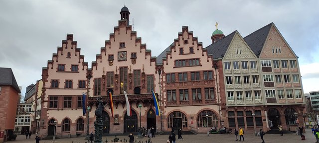 Callejeando Frankfurt y vuelta a Düsseldorf - Dusseldorf, Frankfurt, Colonia (23-26 Febrero) (5)