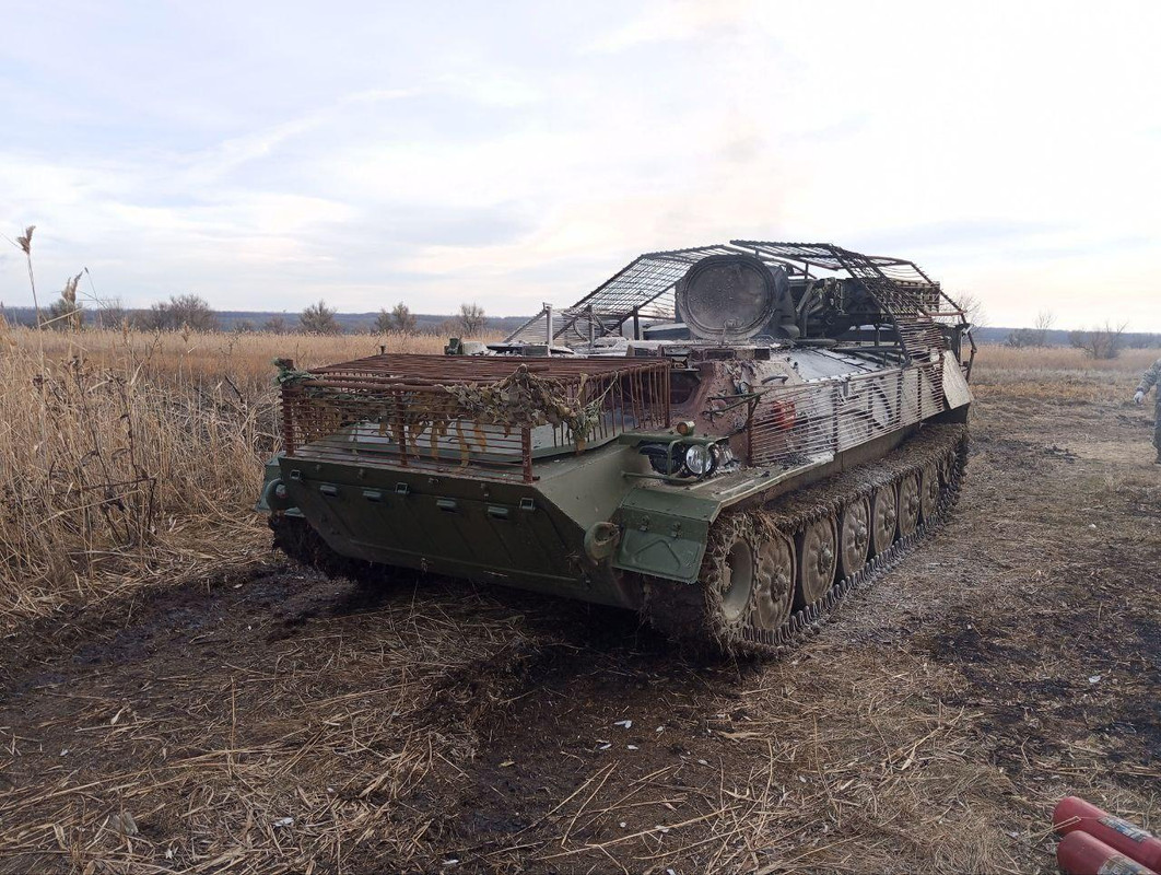 1037 9A34M-35M TELAR (for 9K35 'Strela-10') destr 23 11 24