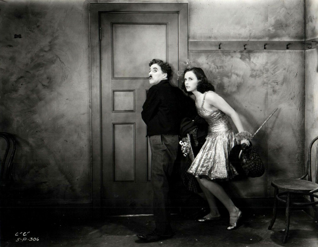 paulette_goddard_md23