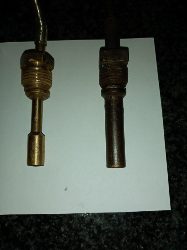 Pic of old(top) and new(bottom) sensors