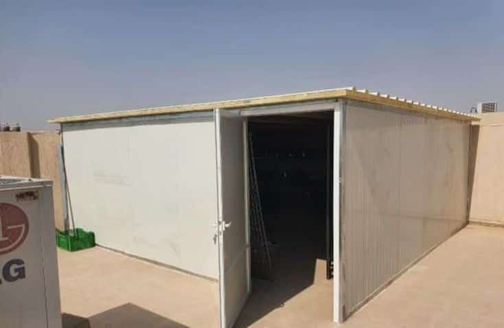 هنغار معدني