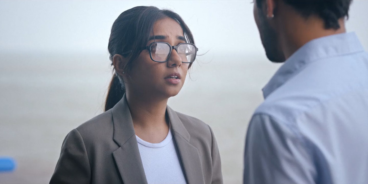 Mismatched (2024) Season 3 [Hindi] WebRip 480p, 720p ESub - Complete Screenshot