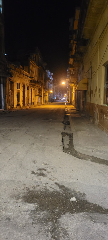 Внезапная поездка. Cuba, tengo un hambre de pingon! Варадеро-Гавана.  Конец декабря 2024