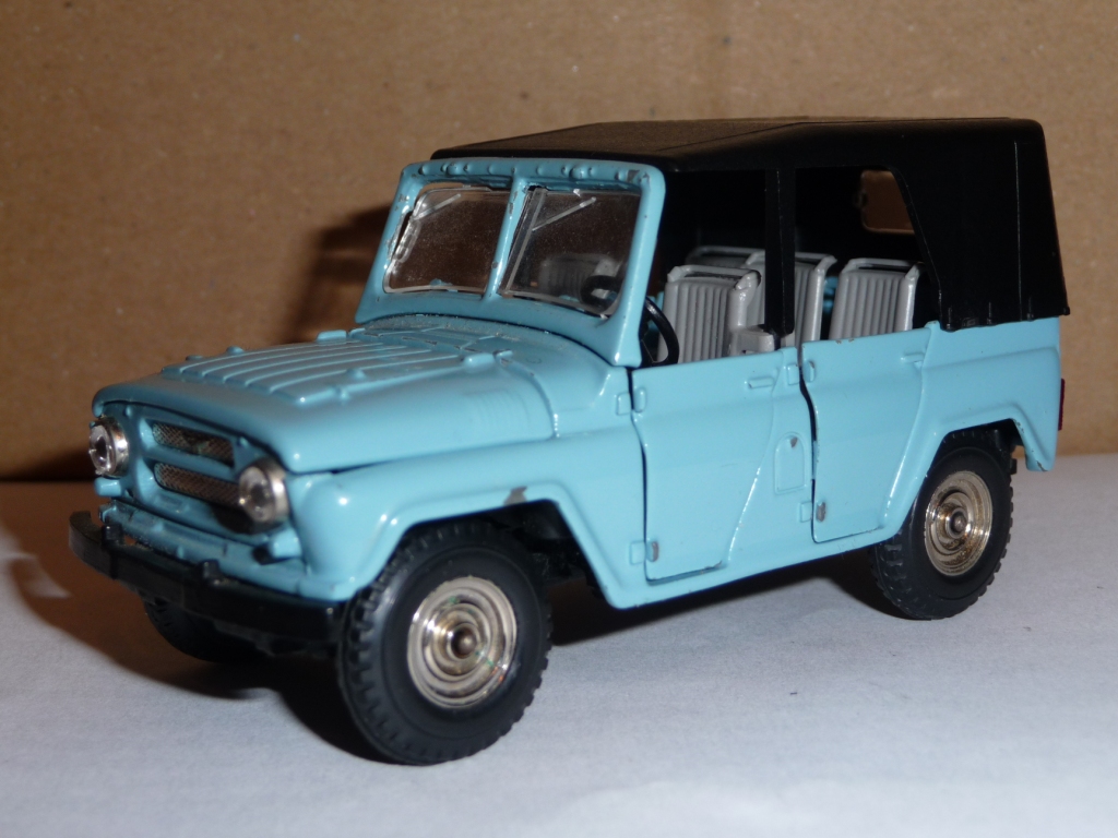 УАЗ 469 A34 blue