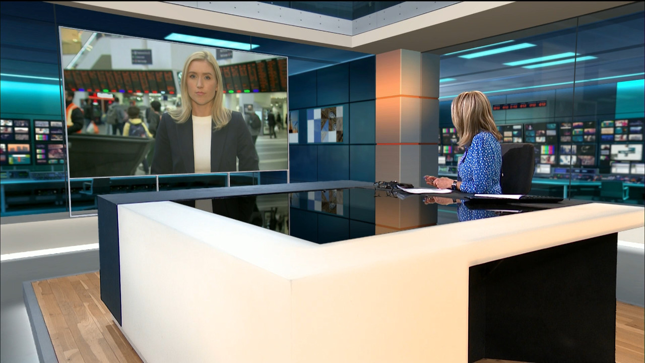 ITV Evening News_20220419_18301930.ts_snapshot_00.23.23.331