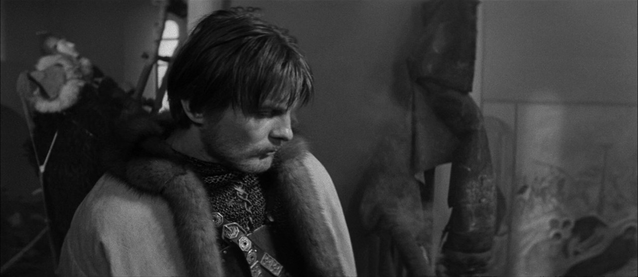 Andrei Rublev (1966).mkv_snapshot_01.44.50_[2018.03.28_18.42.32]
