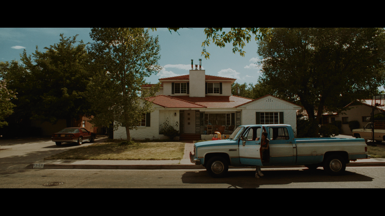 mpv-shot_Love.Lies.Bleeding.2024.2160p.UHD.BDRemux.DV.HDR.HEVC-Нечипорук_00_07_36_0003