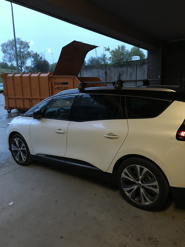 7D61F521-DB07-42D0-9205-215DF96F32BD