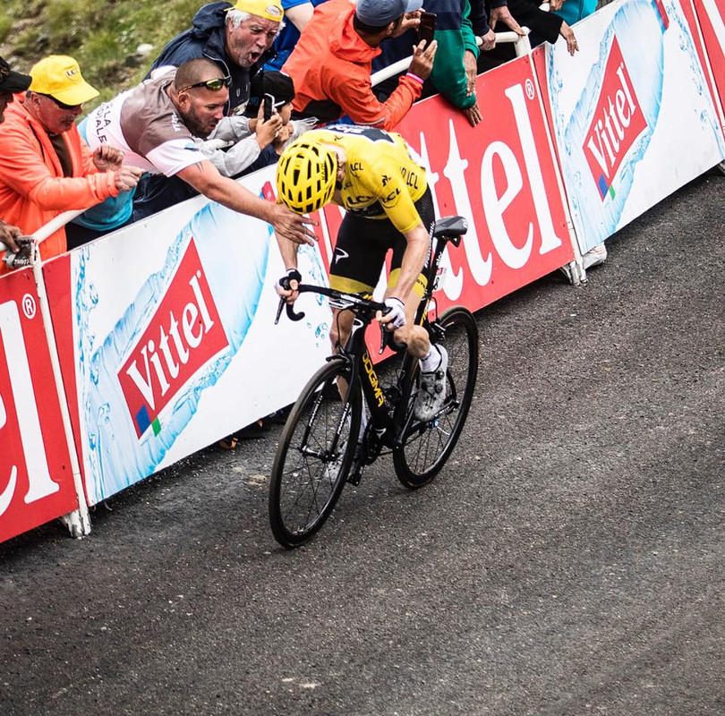 37719275_1899383610125074_3768890740621443072_n