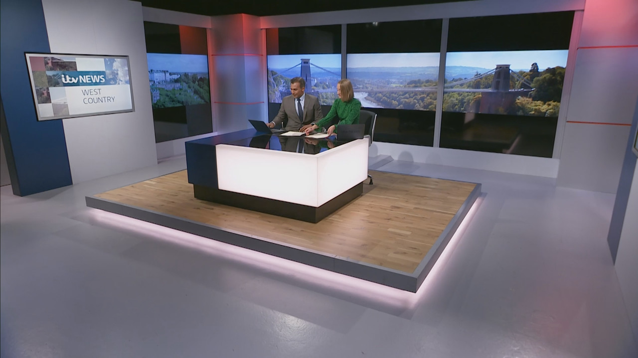 08.29 - 18.00.01 - ITV News West Country. Breaking news and current s....ts_snapshot_26.53.753