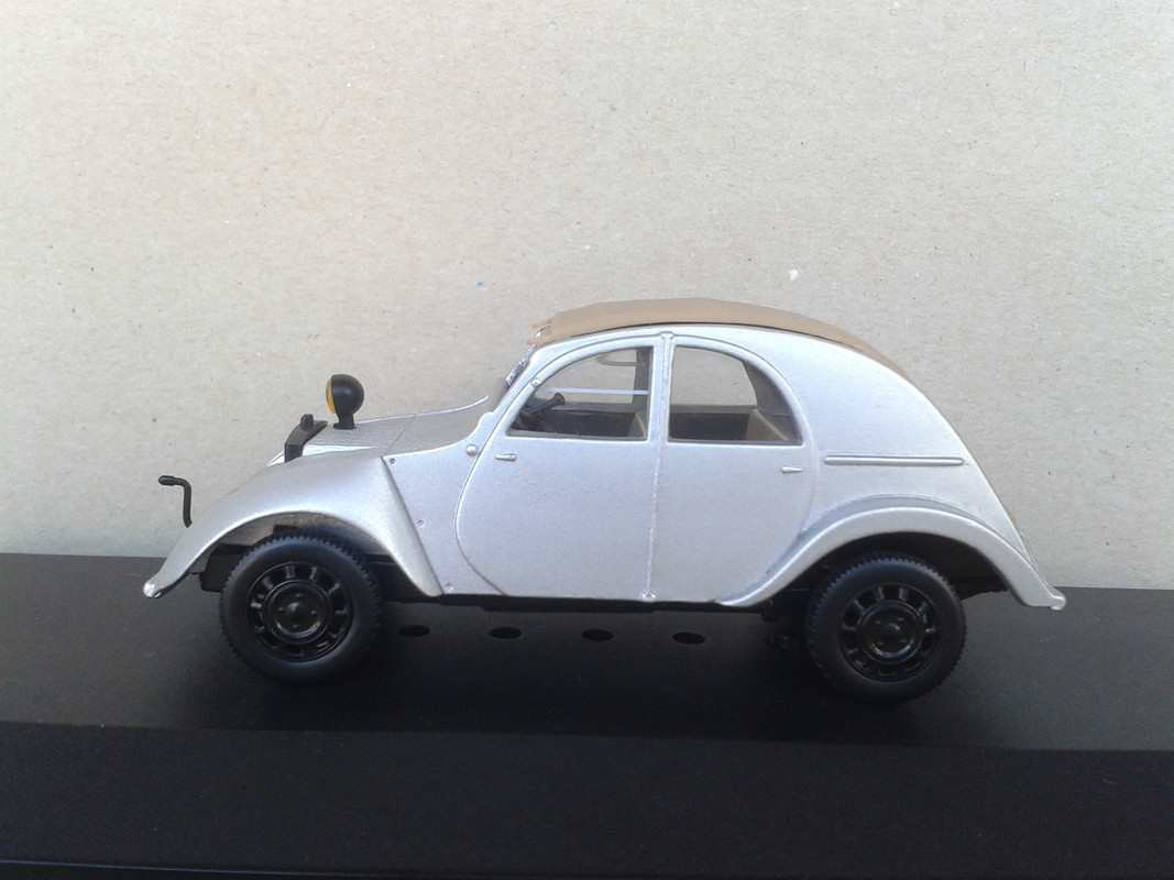 1939 Citroën 2CV Prototipo Terrasson (Norev - nº17 Colección Citroën 2CV) (8)