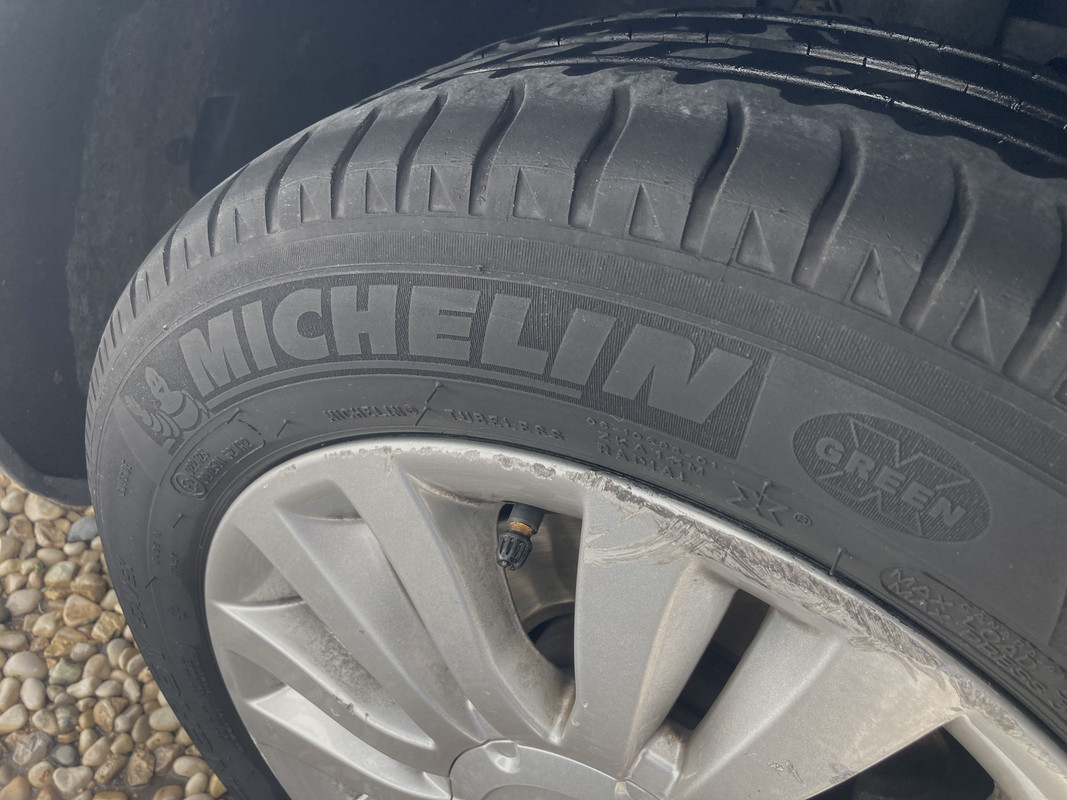 F22397D1-A7D8-404F-B279-A1FA940F5857