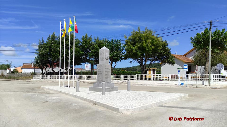 Monumento-Aldeia-do-Pa-o-1b