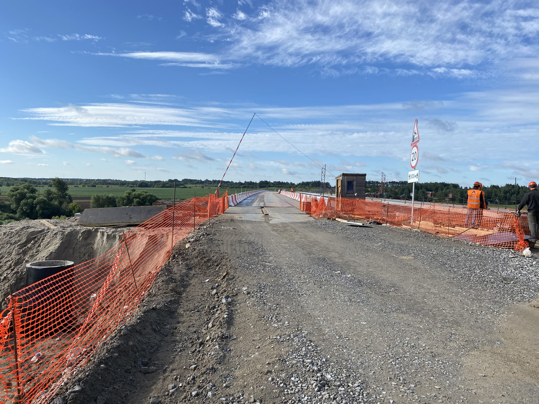 B6B212DB-53C2-4F3F-B9D7-5D26D33D7EF7